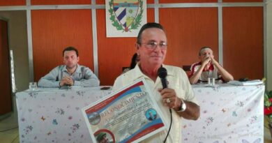 Un guajiro de Cuatro Esquinas en el Parlamento cubano por 20 años