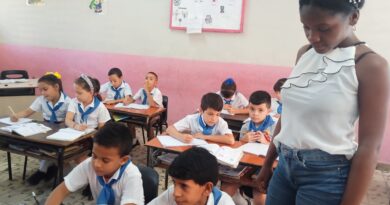 Proceso docente educativo santacruceño no se detiene, pese al bloqueo (+ Fotos)