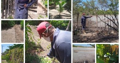 Vecino santacruceño de comunidad costera La Playa no da tregua al salitre