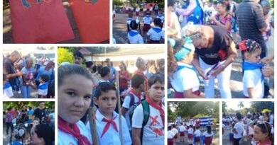 Santacruceños efectúan acto municipal de ingreso de escolares a Organización de Pioneros