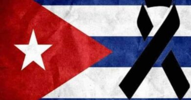 To the fallen combatants: Honor and glory!