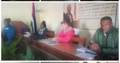 Dirigentes santacruceños realizan encuentro para informar sobre medidas ante compleja situación económica