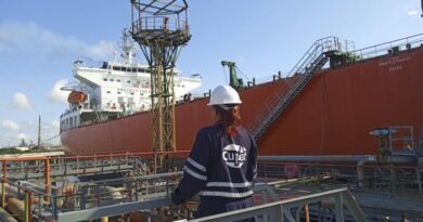Refinería de Cienfuegos: procesando el crudo ruso a toda máquina