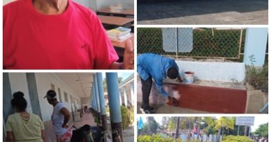 Educador jubilado santacruceño reincorporado demuestra su apego a la profesión pedagógica