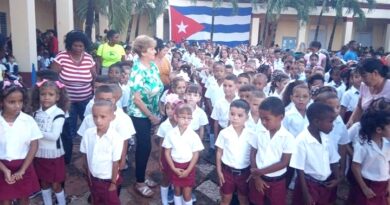 Ministra cubana denuncia en México efectos de bloqueo de EE.UU.