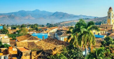 Cuban tourism endures and goes on thru adaptation strategies