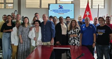 Cubanos residentes en Panamá ratifican defensa de la Patria Cubanos residentes en Panamá ratifican defensa de la Patria