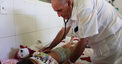 «Duele el doble cuando se trata de un niño»: bloqueo estadounidense impacta en la salud de infantes camagüeyanos